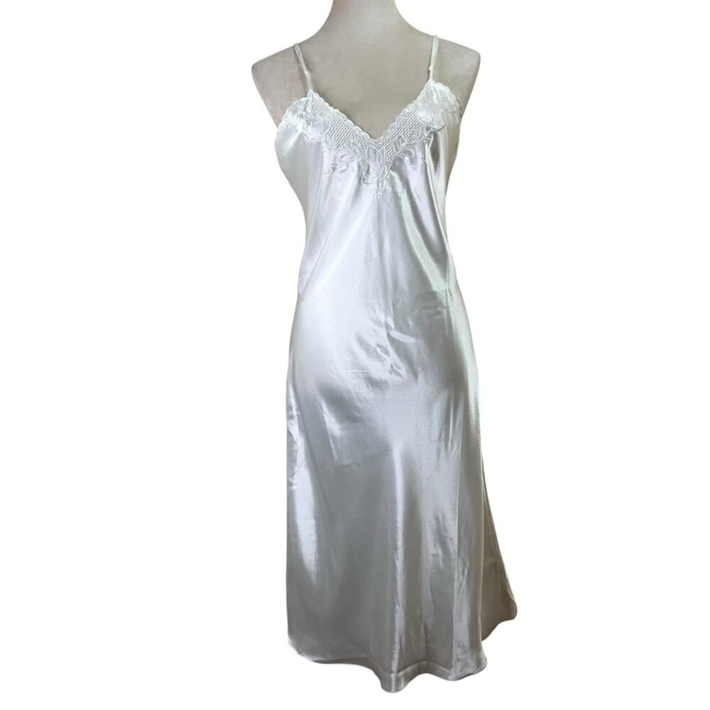 Vintage 90s Satin Bridal Slip Dress β Hand Embroidered, French Seams, Size L